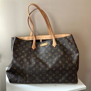 Louis Vuitton wilshire large MM tote authentic bag. Canvas mono LIKE NEW w bag.